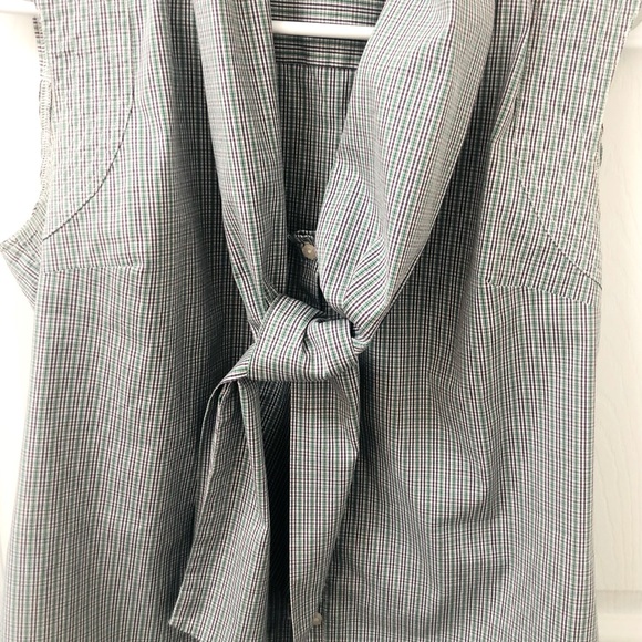 Ice Cube pretty sleeveless blouse - Picture 2 of 7